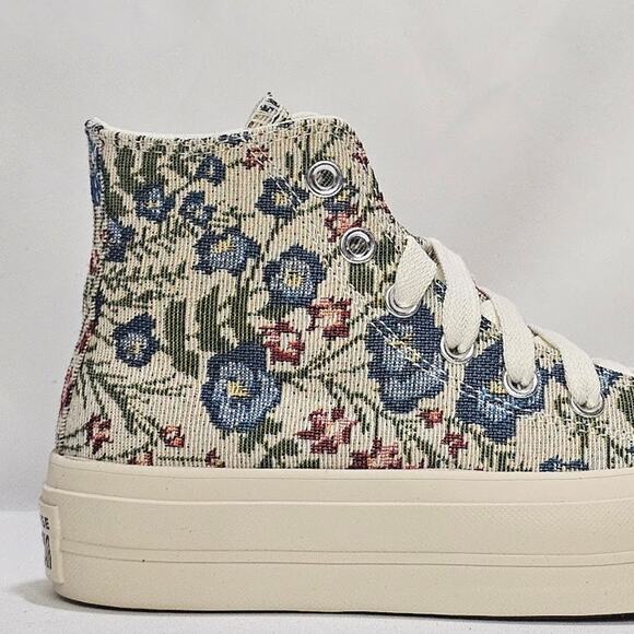 Converse Women's CTAS Lift Platform Tapestry Hi Tops Size 5.5 A11992C NWT - Picture 3 of 8